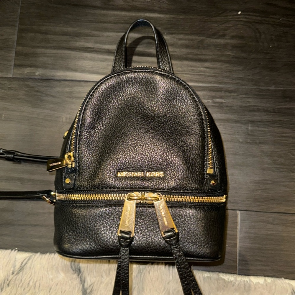Michaell Kors mini Rhea black leather convertible backpack